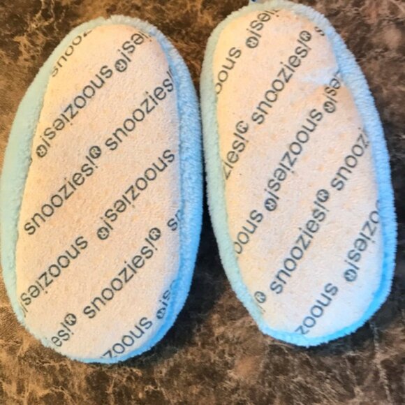 Snoozies baby slippers - Picture 2 of 2